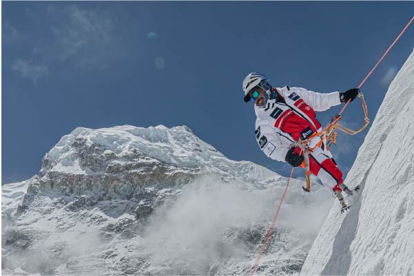 Hari using ropes to climb Everest